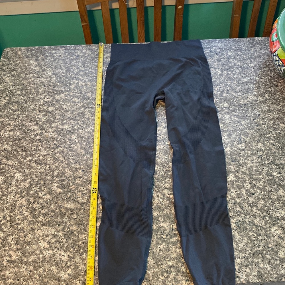 Pink active leggings